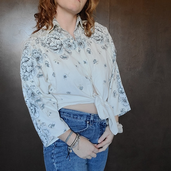 Vintage Floral Button Down - Picture 7 of 15